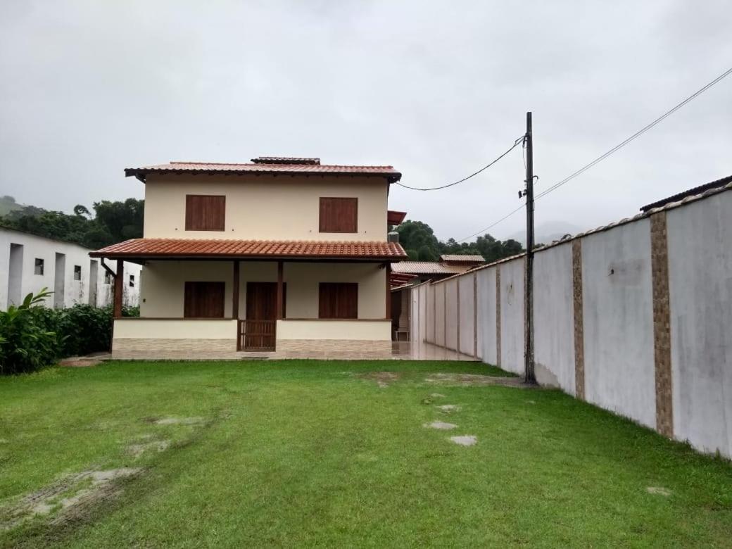 Casa com Piscina para temporada em Paraty - Casa Nova e Aconchegante Exterior foto